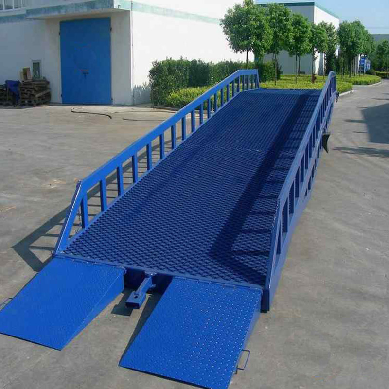 移動(dòng)裝卸登車(chē)橋